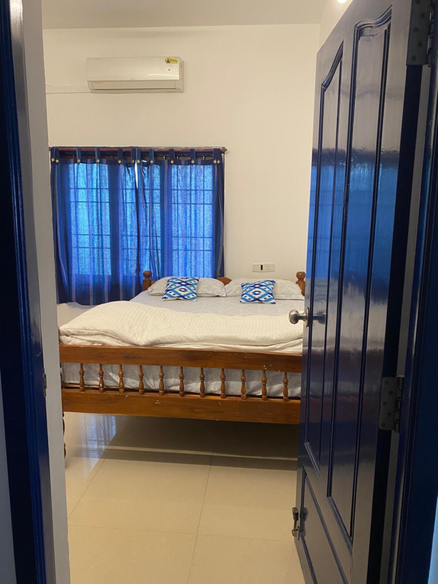Travstel & Casa De Neel Hotel Пондичери Екстериор снимка